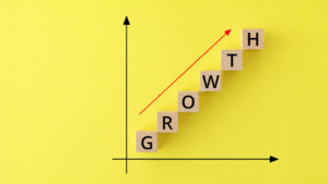 illustration of growth, with two arrows and the word growth